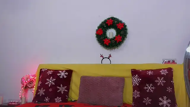 Catlady333 online show from December 18, 2025, 10:16 pm