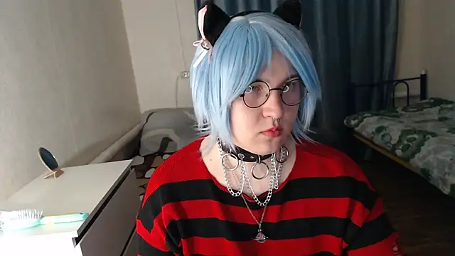 Snapshot of EvaMiron chatting on February 21, 2026, 4:30 pm EvaMiron online show from February 21, 2026, 4:30 pm