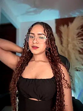 gretta kler1 online show from December 3, 2025, 9:46 pm