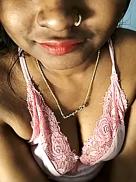 Snapshot of FANTASY_QUEEN_07 chatting on February 9, 2025, 6:16 pm FANTASY QUEEN 07 online show from February 9, 2025, 6:16 pm