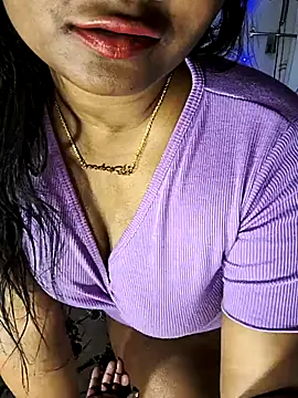 Snapshot of FANTASY_QUEEN_07 chatting on February 26, 2025, 7:16 pm FANTASY QUEEN 07 online show from February 26, 2025, 7:16 pm