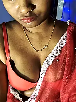 Snapshot of FANTASY_QUEEN_07 chatting on March 14, 2025, 8:06 pm FANTASY QUEEN 07 online show from March 14, 2025, 8:06 pm