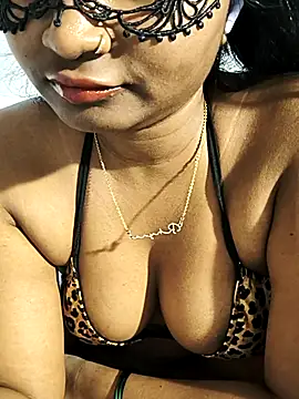 Snapshot of FANTASY_QUEEN_07 chatting on September 24, 2025, 12:19 pm FANTASY QUEEN 07 online show from September 24, 2025, 12:19 pm
