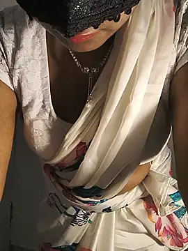 FANTASY QUEEN 07 online show from June 11, 2026, 2:33 am