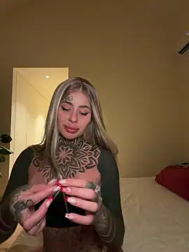bambixboo online show from June 12, 2026, 9:57 pm