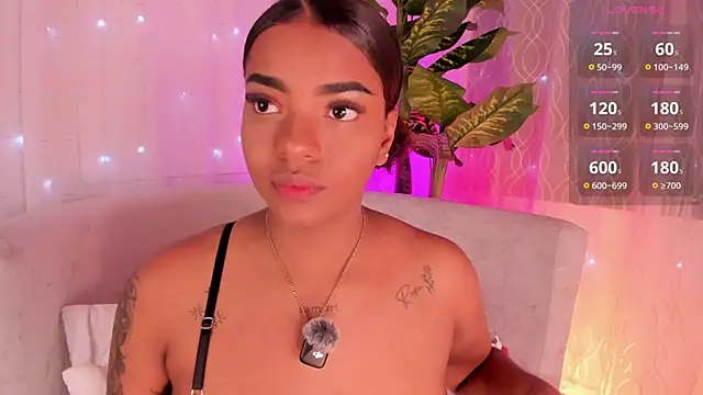Iris hott1 online show from October 2, 2025, 3:02 am
