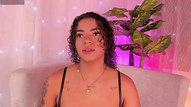 Iris hott1 online show from October 3, 2025, 3:47 am