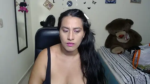 Snapshot of Debora_1_2_3 chatting on March 20, 2025, 1:46 am Debora 1 2 3 online show from March 20, 2025, 1:46 am