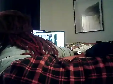 Snapshot of CaramelDipper chatting on January 23, 2025, 7:11 am CaramelDipper online show from January 23, 2025, 7:11 am