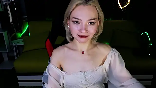 Snapshot of SandraBoyl chatting on December 30, 2024, 1:26 am SandraBoyl online show from December 30, 2024, 1:26 am