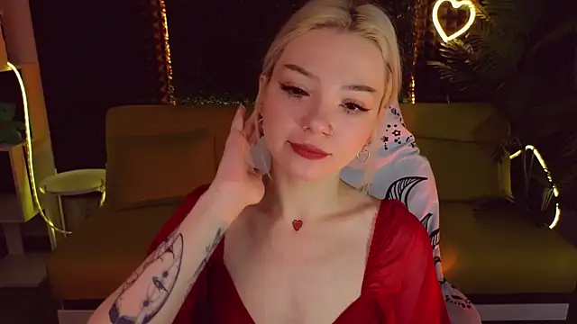 Snapshot of SandraBoyl chatting on February 5, 2025, 1:26 am SandraBoyl online show from February 5, 2025, 1:26 am