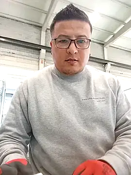 Snapshot of LusoCol chatting on March 31, 2026, 12:05 pm LusoCol online show from March 31, 2026, 12:05 pm