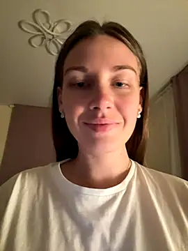JasminJames online show from October 14, 2025, 10:21 pm