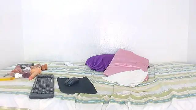 Snapshot of churcavagina40 chatting on December 27, 2024, 4:15 am churcavagina40 online show from December 27, 2024, 4:15 am