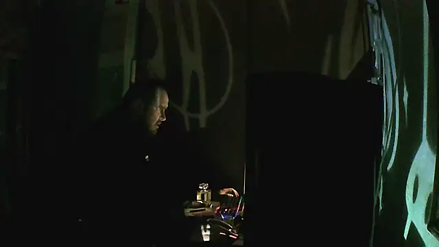 perversalus online show from February 6, 2026, 1:54 am