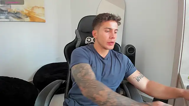 LucianSinclair online show from January 25, 2025, 9:35 pm