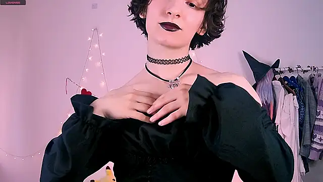 Violet Veliya online show from April 11, 2026, 4:11 pm