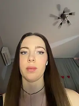 -SweetDi- online show from February 13, 2026, 7:21 pm