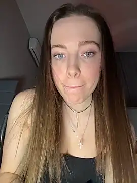 -SweetDi- online show from March 3, 2026, 7:31 pm