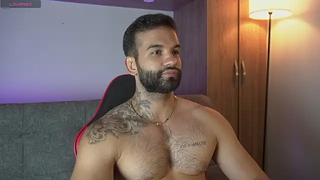 Snapshot of MarkHazze chatting on February 14, 2026, 12:07 am MarkHazze online show from February 14, 2026, 12:07 am