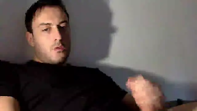 Snapshot of mainnrd chatting on February 17, 2025, 1:32 pm mainnrd online show from February 17, 2025, 1:32 pm