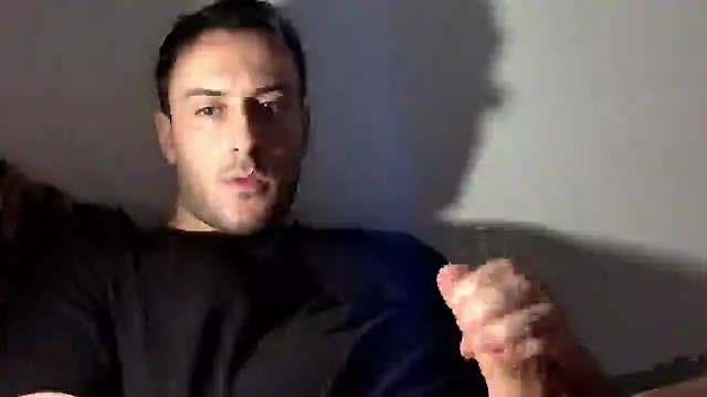 Snapshot of mainnrd chatting on February 17, 2025, 4:48 pm mainnrd online show from February 17, 2025, 4:48 pm