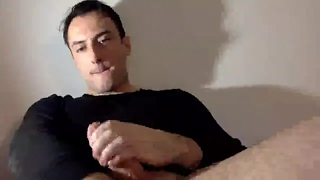 Snapshot of mainnrd chatting on March 3, 2025, 12:16 pm mainnrd online show from March 3, 2025, 12:16 pm