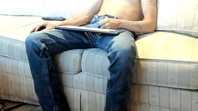 jayshort786 online show from September 21, 2025, 2:57 am