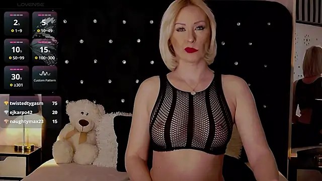 OliviaShaw23 online show from February 21, 2025, 8:40 am