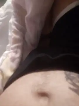 dredre1069 online show from December 15, 2025, 1:54 am