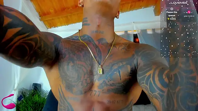 esteveen ortegas  online show from September 25, 2025, 6:11 pm