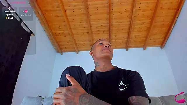 esteveen ortegas  online show from April 10, 2026, 7:24 am