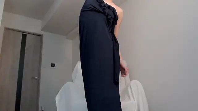 Snapshot of Lily_0000 chatting on December 22, 2024, 3:33 pm Lily 0000 online show from December 22, 2024, 3:33 pm