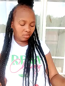 Bootycurvy2 online show from October 5, 2025, 11:30 am