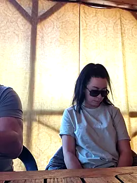 -Pupsiki- online show from April 21, 2026, 7:03 am