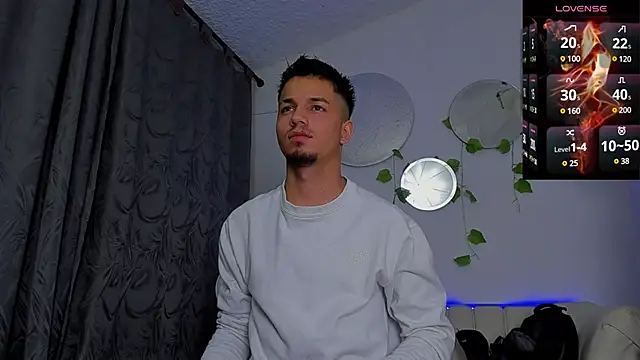 Issac james  online show from January 9, 2025, 11:14 am
