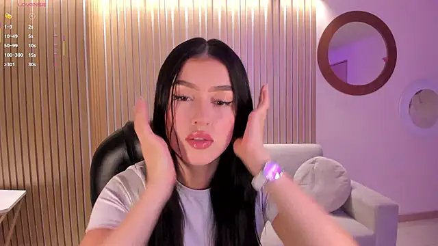 PaulinaSantos  online show from October 12, 2025, 6:18 pm