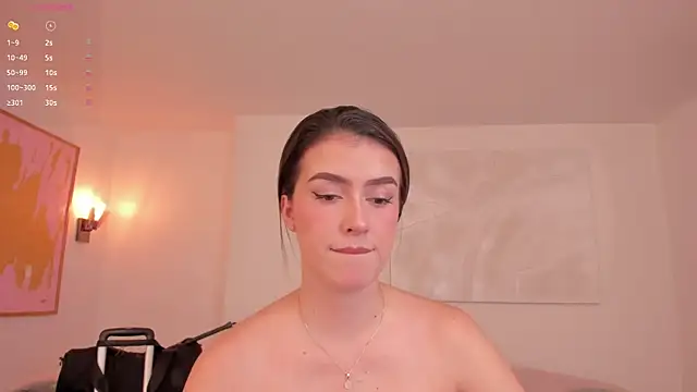 PaulinaSantos  online show from December 21, 2025, 5:31 pm