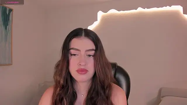 Snapshot of PaulinaSantos_ chatting on July 11, 2026, 8:00 pm PaulinaSantos online show from July 11, 2026, 8:00 pm