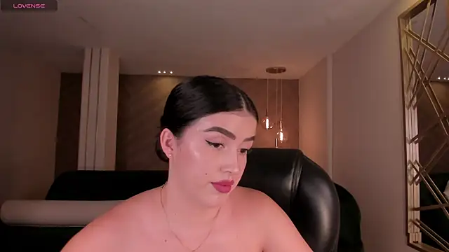 Snapshot of PaulinaSantos_ chatting on July 15, 2026, 8:14 pm PaulinaSantos online show from July 15, 2026, 8:14 pm