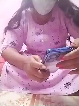 Tamilpriya46 online show from December 21, 2024, 5:29 pm