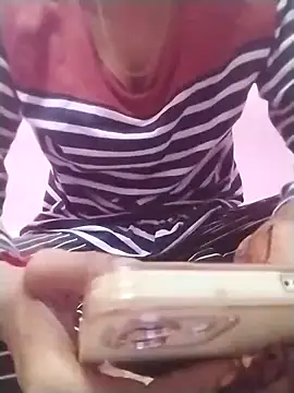 Tamilpriya46 online show from February 11, 2025, 7:02 am