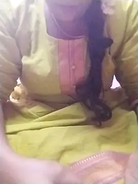 Tamilpriya46 online show from February 15, 2025, 4:12 pm