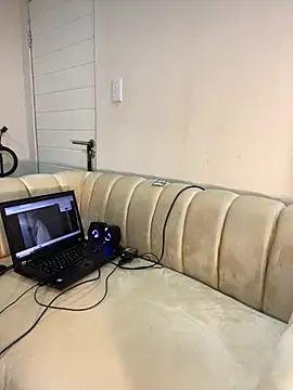 SexyDee025 online show from March 19, 2025, 10:33 am