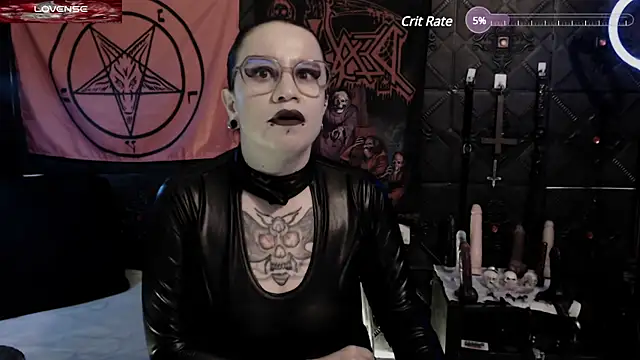 Snapshot of Evil_Queen_666 chatting on January 30, 2025, 8:54 am Evil Queen 666 online show from January 30, 2025, 8:54 am