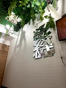 Snapshot of tamarabigass1 chatting on November 9, 2025, 6:01 am tamarabigass1 online show from November 9, 2025, 6:01 am