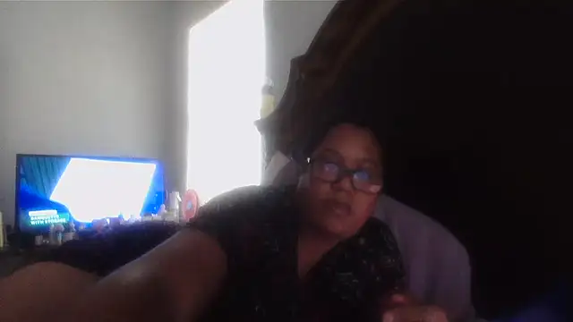 ebonyred online show from July 18, 2026, 3:16 pm