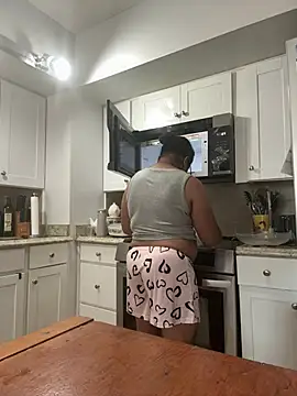 ebonyred online show from August 1, 2026, 1:21 pm