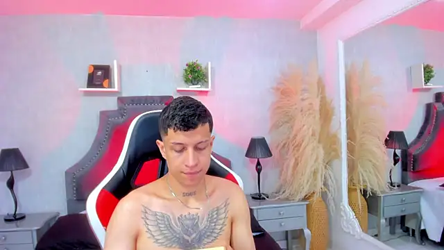 AgarEvans online show from April 12, 2026, 5:34 am