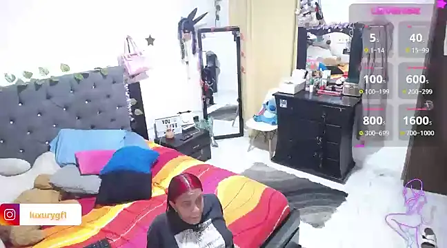 Pocahontaslovex online show from December 18, 2024, 1:26 am